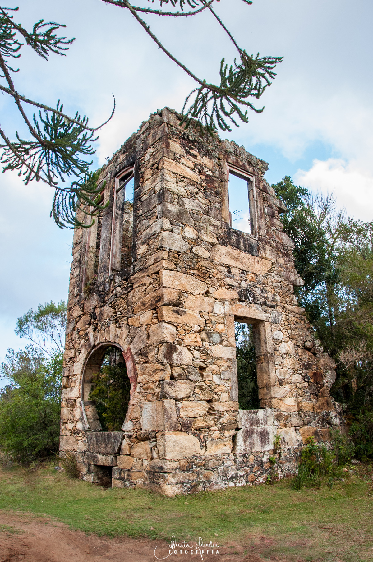 Casa de Pedra - Parque Nacional da Serra da Bocaina/SP