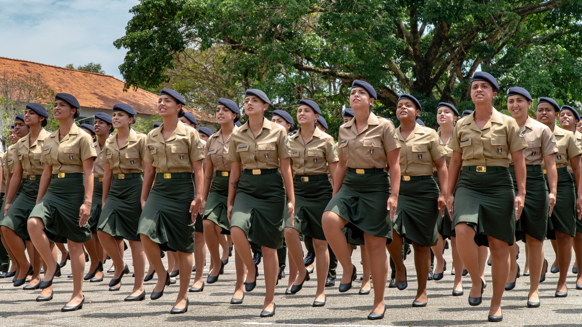 formatura cfs exercito brasileiro