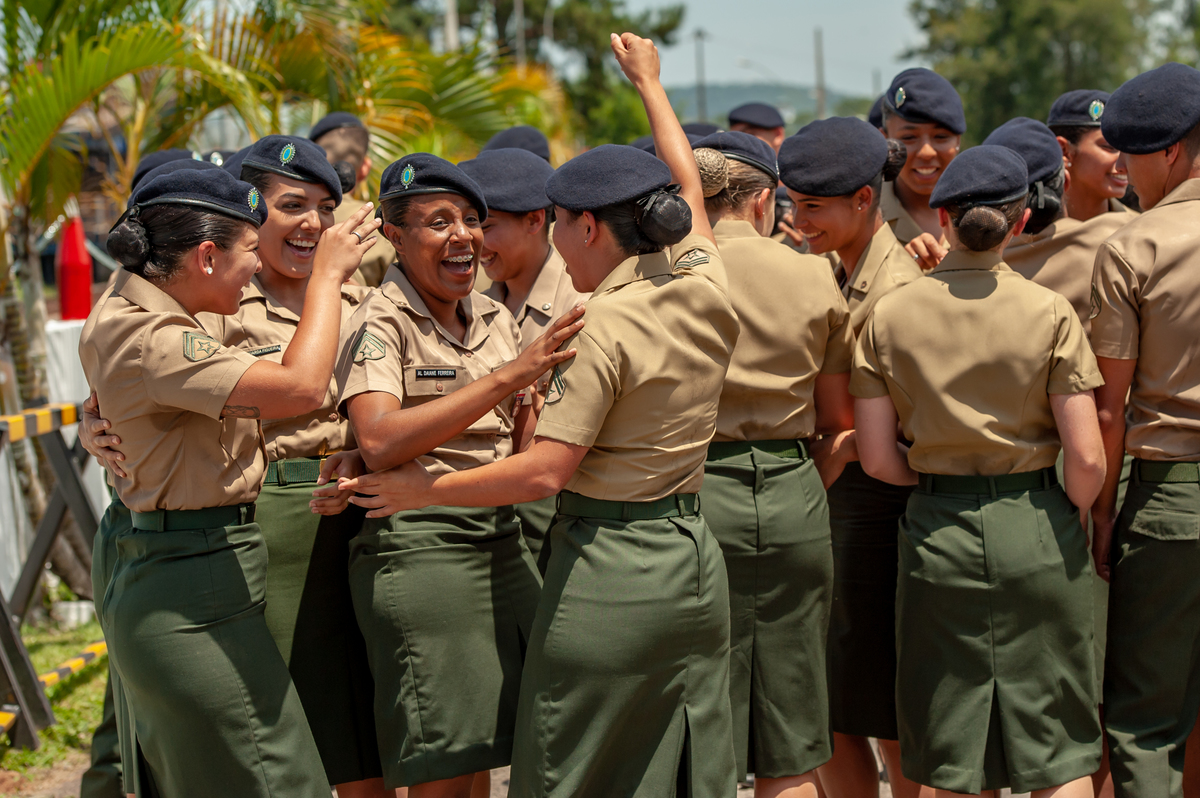 formatura cfs exercito brasileiro