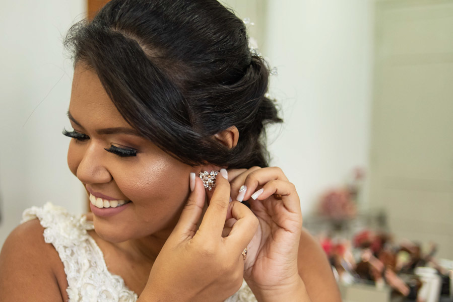 noiva se arrumando