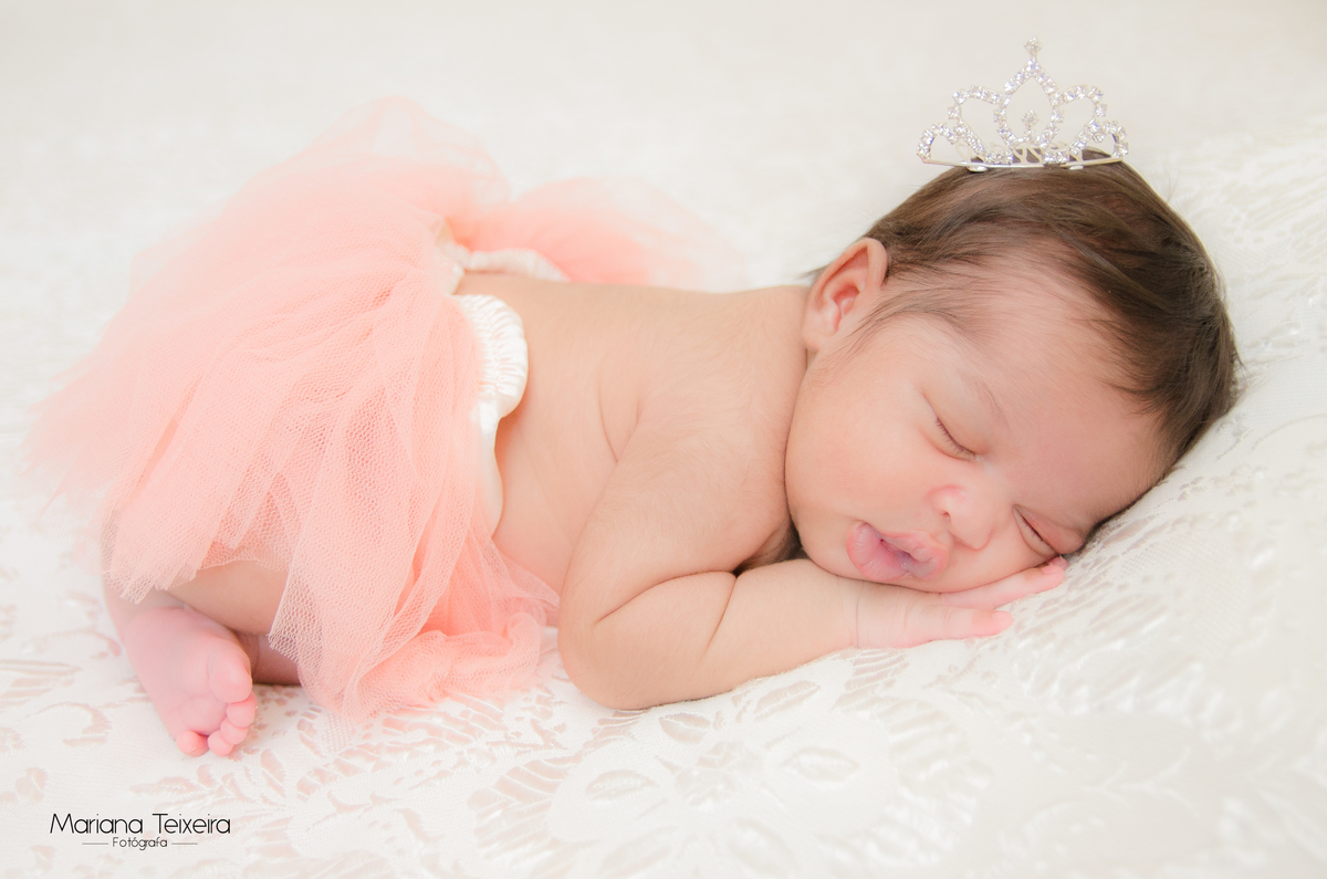 Ensaio Newborn da Aurora fotografado por Mariana Teixeira no Rio de Janeiro.
