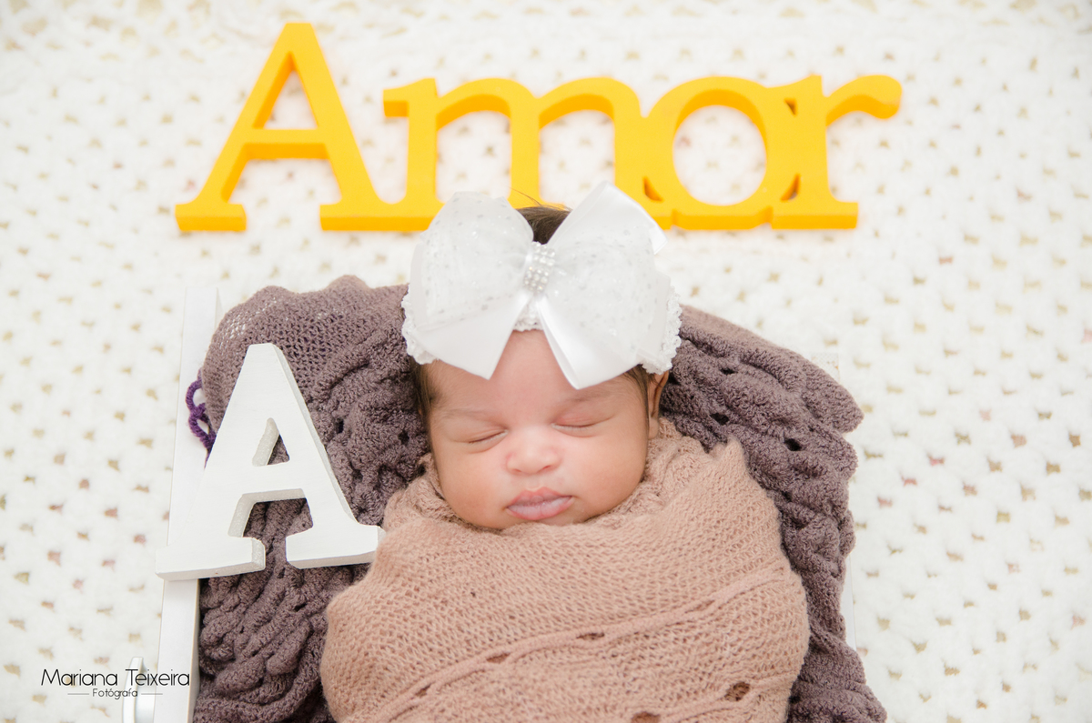 Aurora foi fotografada no Rio de Janeiro em um ensaio newborn