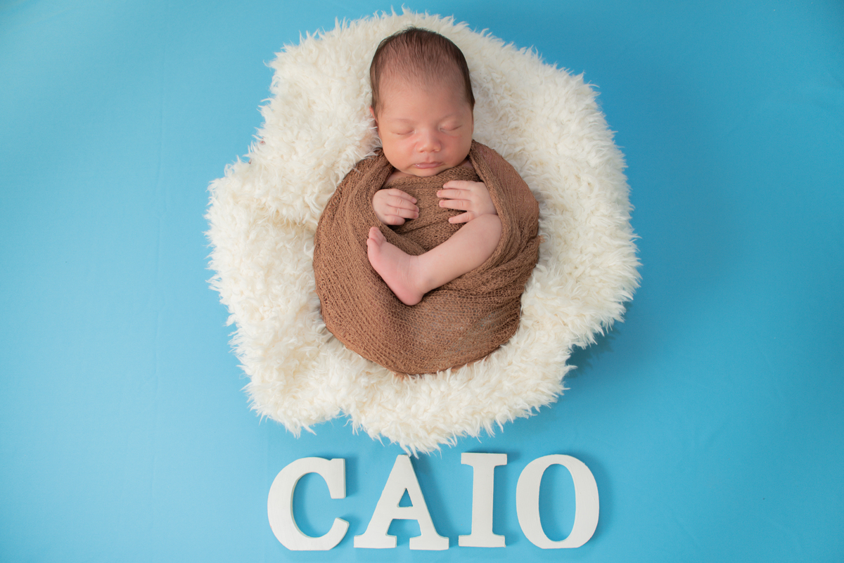 Newborn do Caio fotografado por Mariana Teixeira