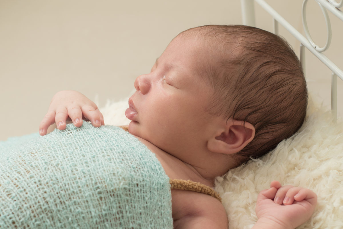 Ensaio Newborn fotografado por Mariana Teixeira no Rio de Janeiro