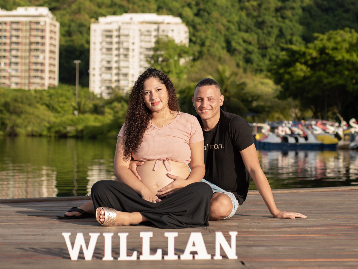 Ensaio gestante da Layla fotografado por Mariana Teixeira na Lagoa Rodrigo de Freiras