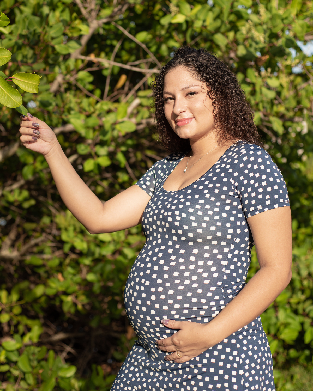 Ensaio gestante fotografado por Mariana Teixeira na Lagoa Rodrigo de Freiras