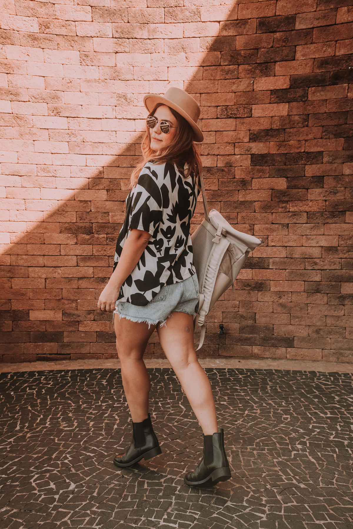 Poses para fotografia do arquétipo da exploradora