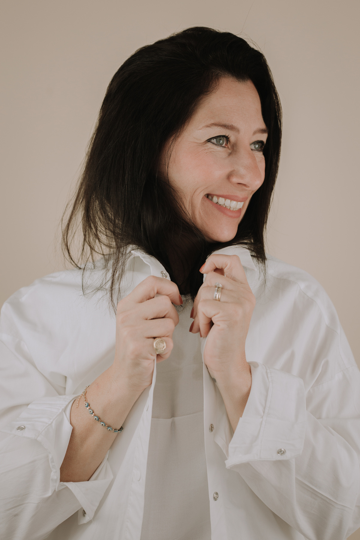 Fotografias de retratos femininos em estúdio com estilo