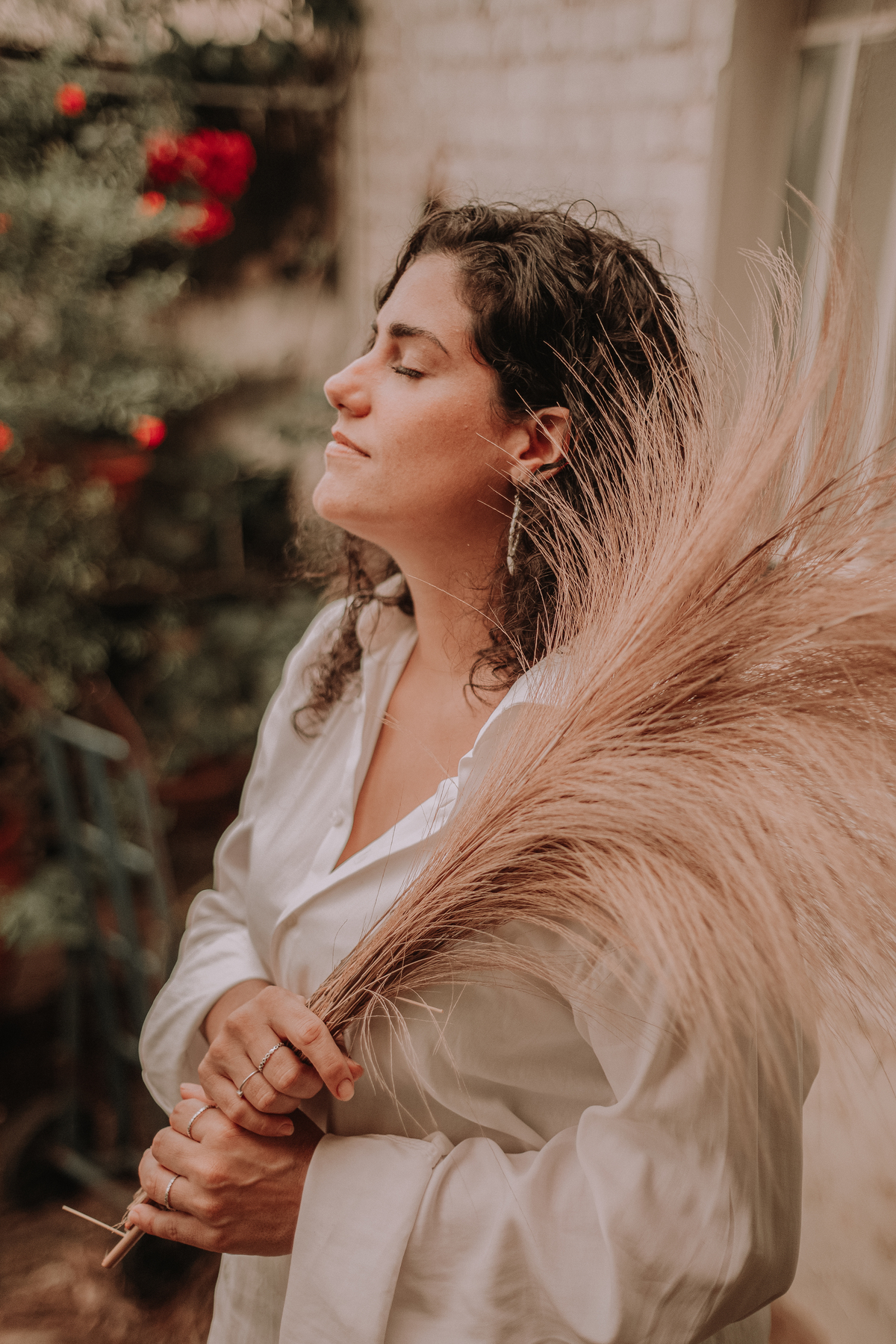 Ensaio fotográfico ao ar livre de florista em Jaú
