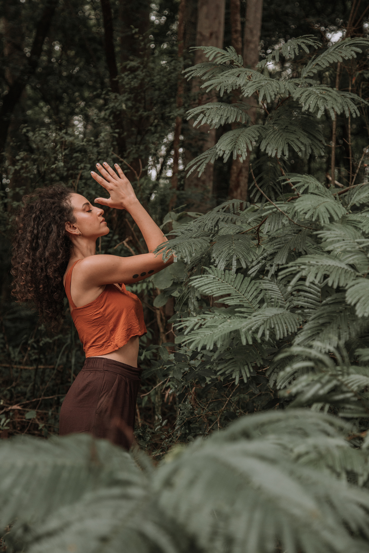 Retratos femininos na paisagem natural de Bauru