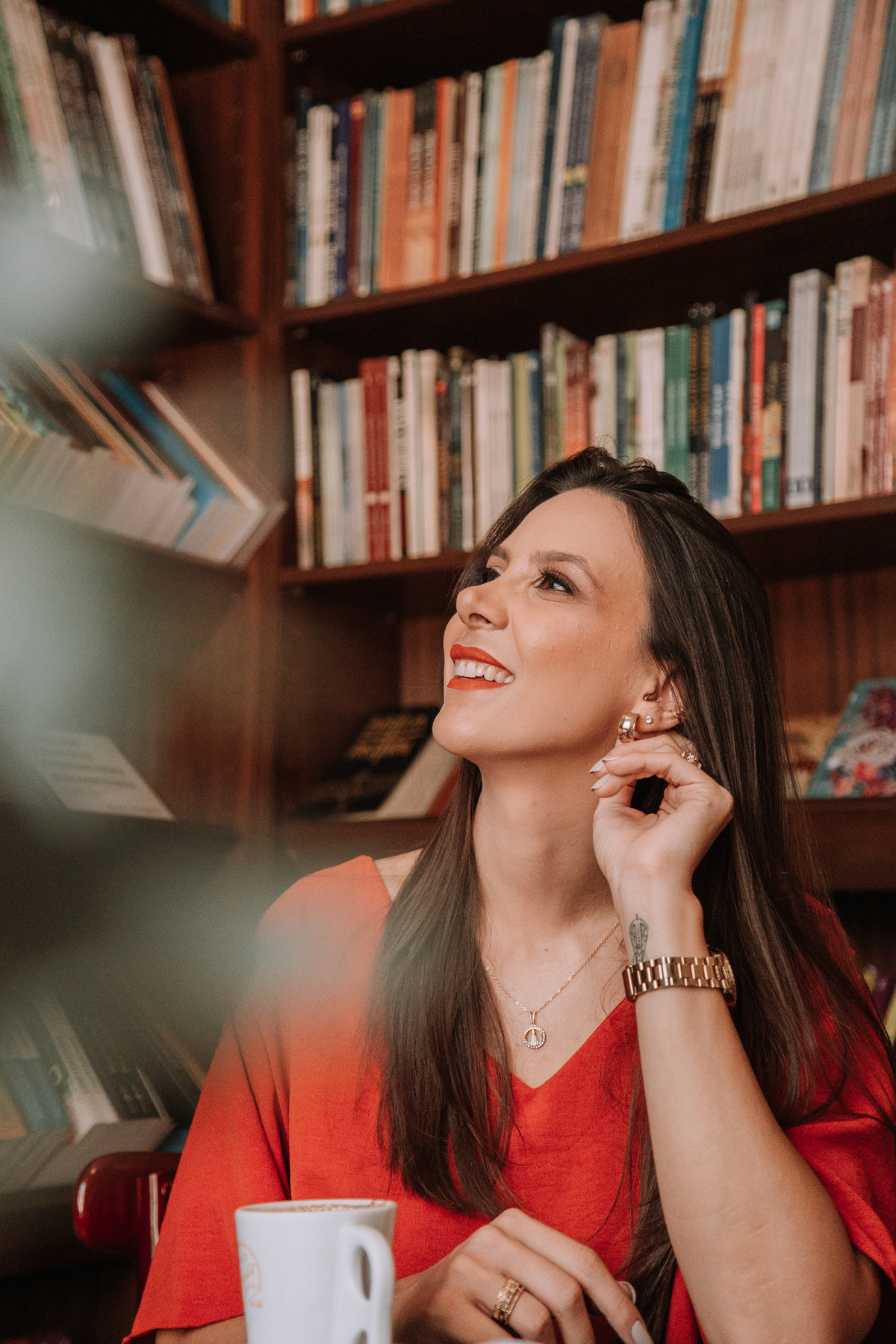 Retratos profissionais que transmitem a seriedade e a compaixão da Terapeuta Ocupacional