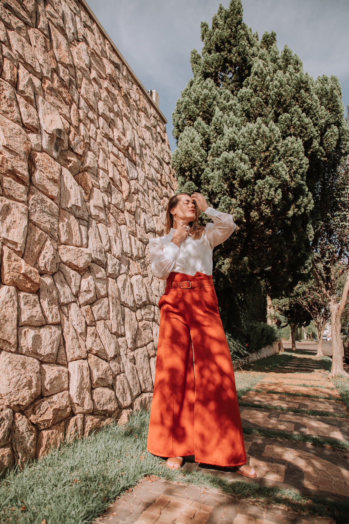 Sessões fotográficas que destacam a postura e a expressão da Soberana