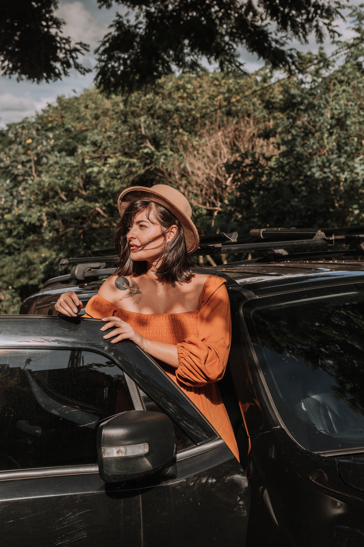 Fotografias que refletem a curiosidade e a aventura feminina na natureza