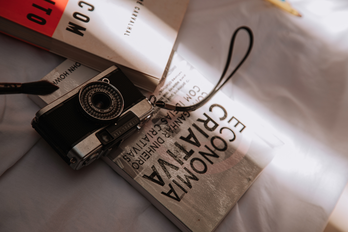 Fotografia que incorpora os arquétipos da criadora 
