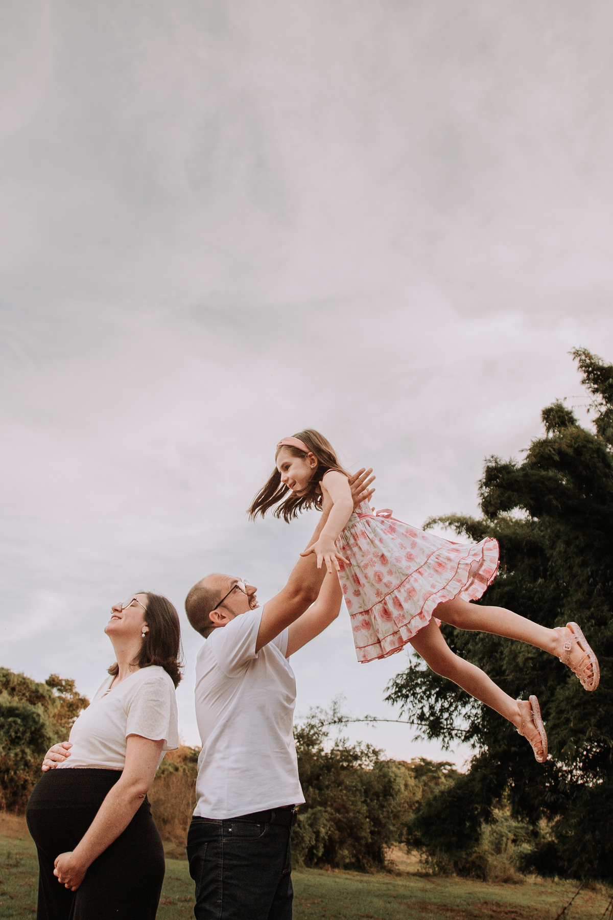 Ensaio fotográfico de gestante ao ar livre