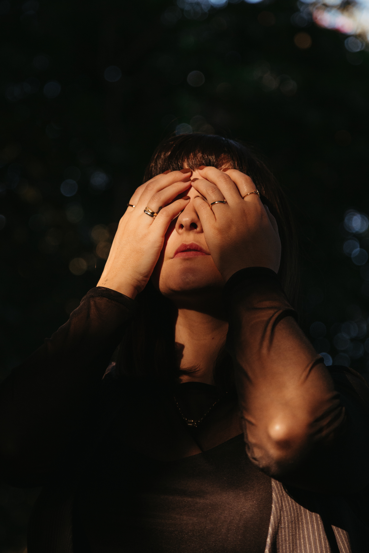 Beleza feminina em cenários naturais