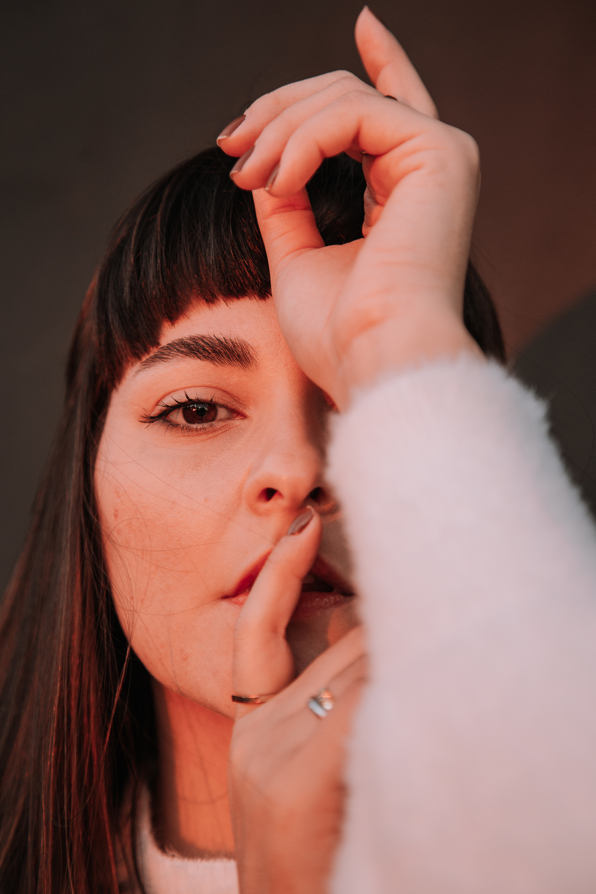 Beleza natural feminina em ambientes externos