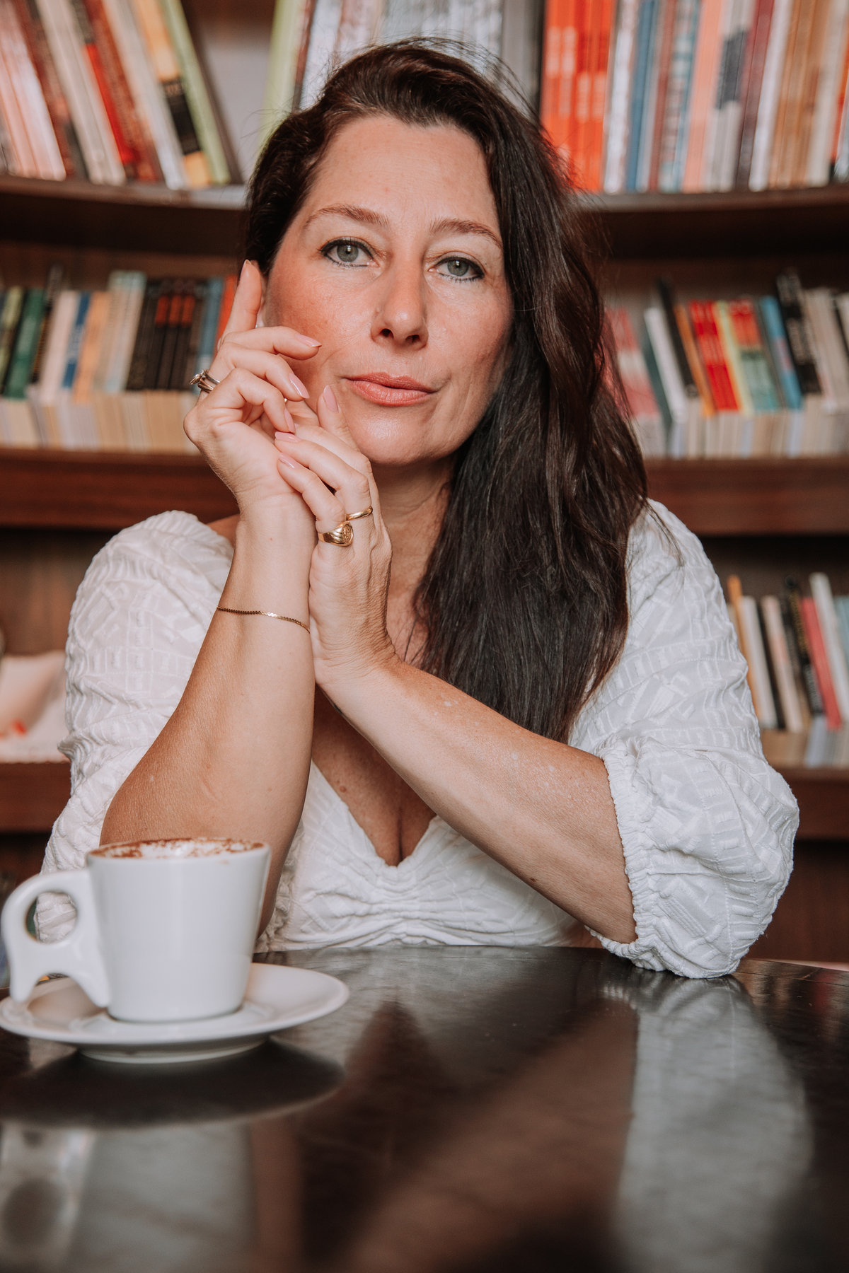 Sessão de fotos de retratos femininos para fortalecer a narrativa visual de empreendedoras da beleza