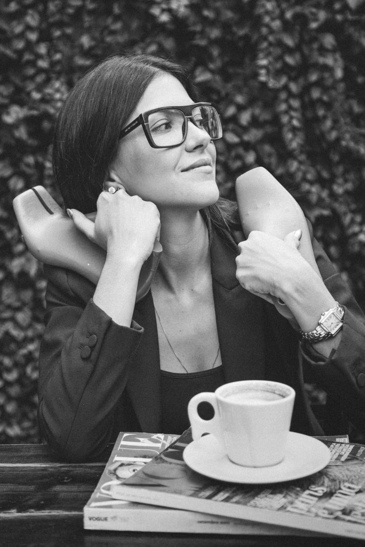 Sessão de retratos femininos para estilista de calçados femininos