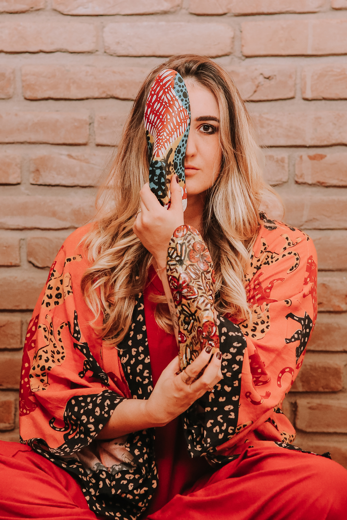 Sessão de retratos femininos com poses e expressões criativas