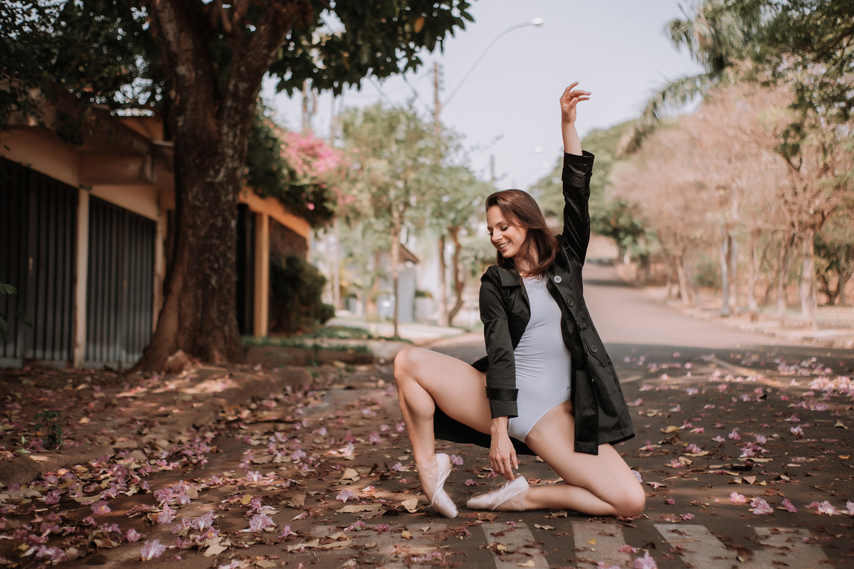 Fotografias de dança ao ar livre em estilo urbano