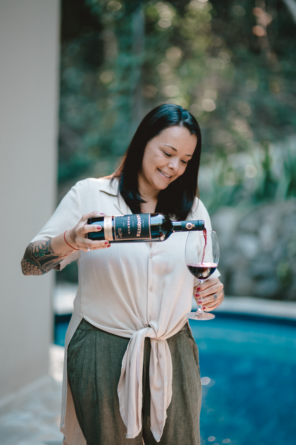 Fotógrafo especializado em retratos femininos para especialistas em vinhos