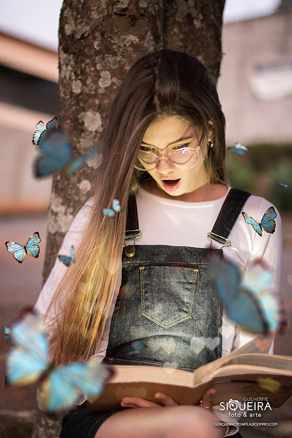 Ensaio fotográfico externo da Thawany realizado em Varginha em um estilo voltado à natureza com um toque de magia.