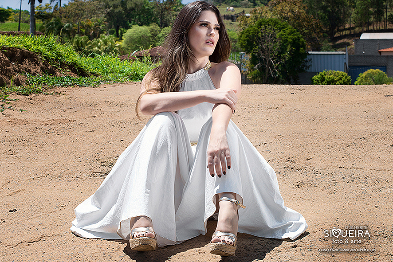 Ensaio fotográfico externo da Cris realizado em Varginha.