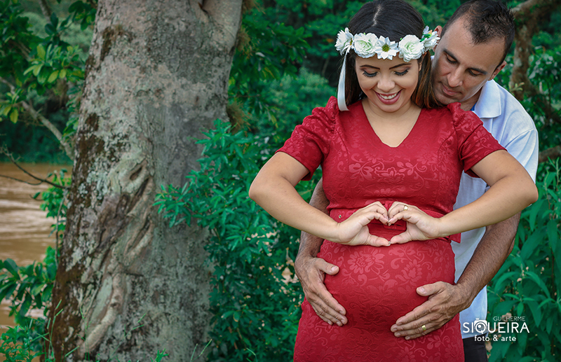 Ensaio fotográfico externo de gestante realizado em Varginha
