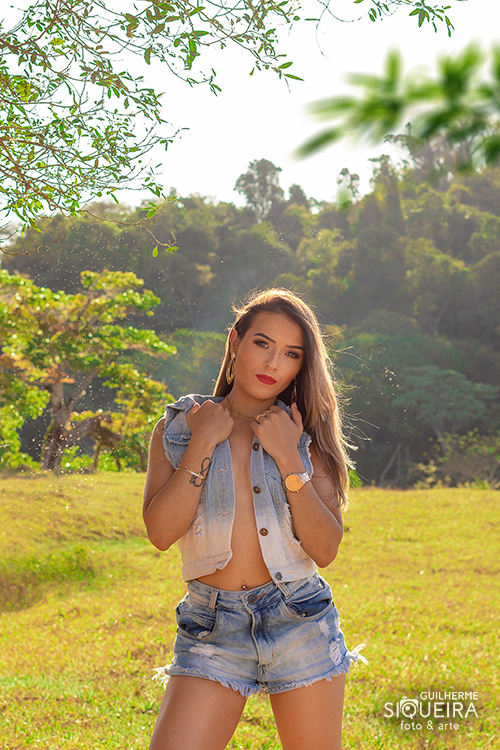 Ensaio externo feminino realizado em Varginha - MG