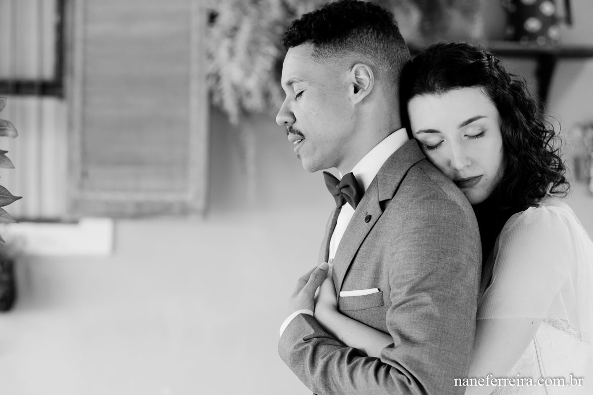 fotografia de  casamento 
casamento ao ar livre 
casamento no campo 
noiva  
vestido de noiva 
vestido a modista 
