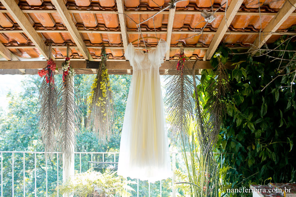 fotografia de  casamento 
decoração de casamento 
casamento ao ar livre 
casamento no campo 
vestido de noiva 
