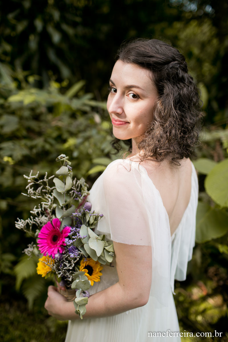 fotografia de  casamento 
casamento ao ar livre 
casamento no campo 
noiva  
vestido de noiva 
vestido a modista 
