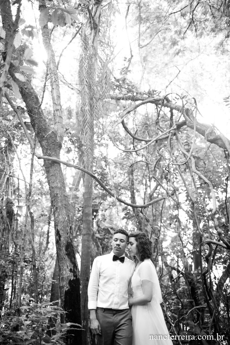 fotografia de  casamento 
casamento ao ar livre 
casamento no campo 
noiva  
vestido de noiva 
vestido a modista 
