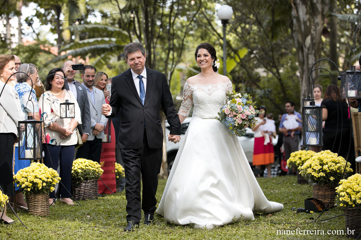 Fotografia de casamento 
noiva 
vestido de noiva 
casamento ao ar livre 
