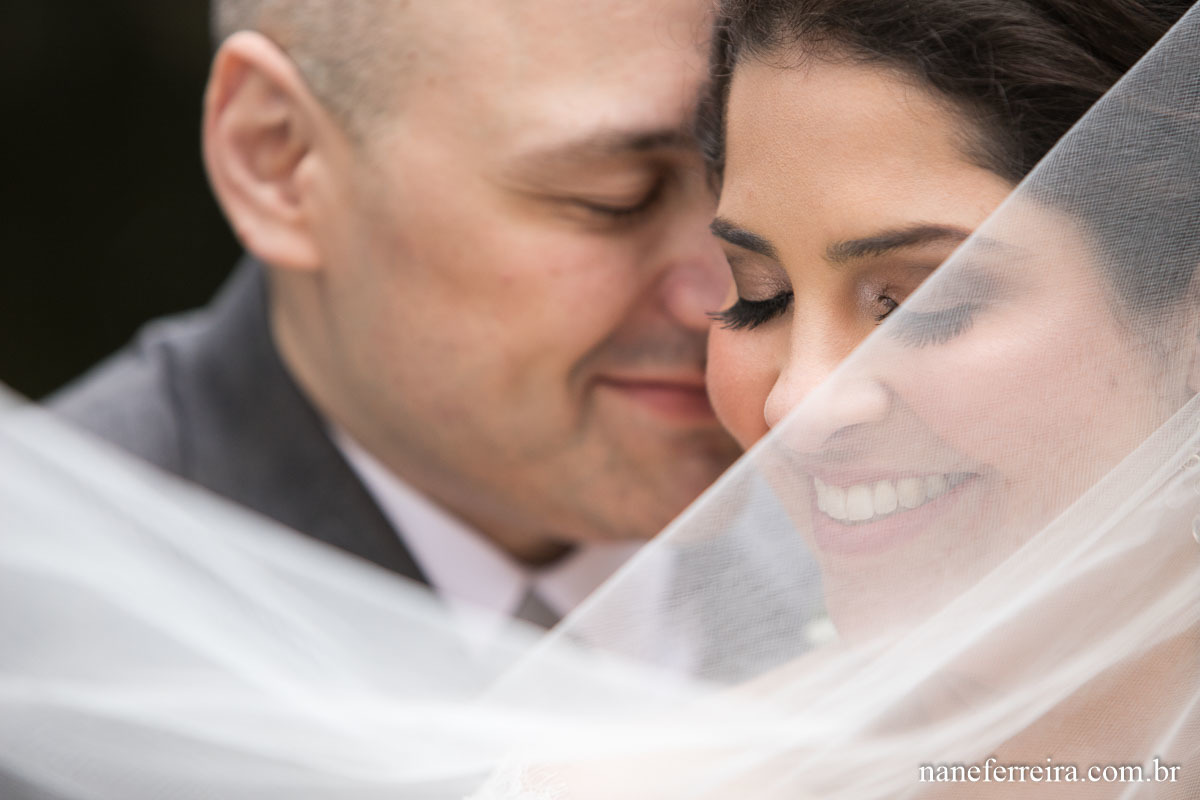 Fotografia de casamento 
noiva 
vestido de noiva 
casamento ao ar livre 
ensaio dos noivos 