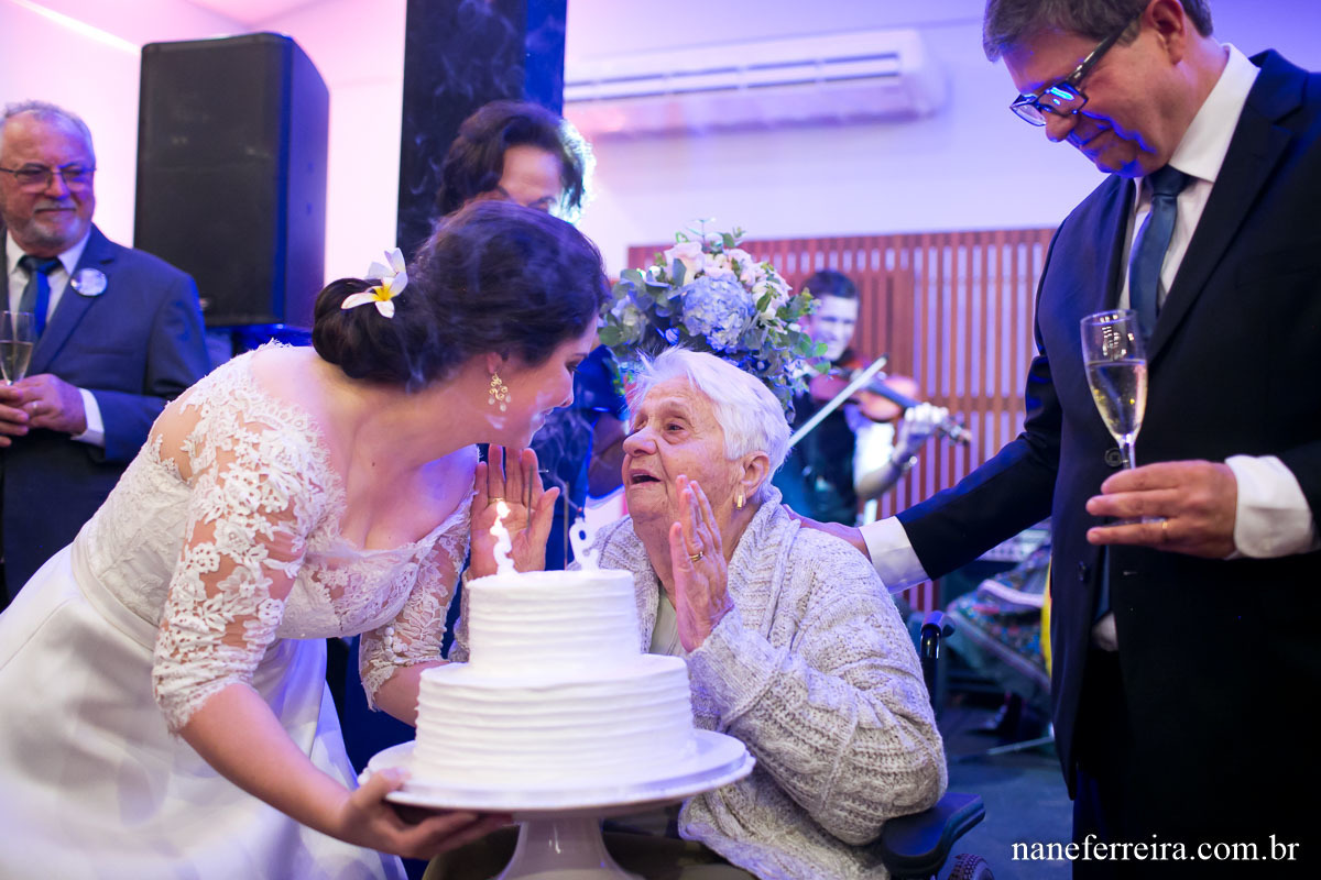 Fotografia de casamento 
noiva 
vestido de noiva 
casamento ao ar livre 
festa de casamento 