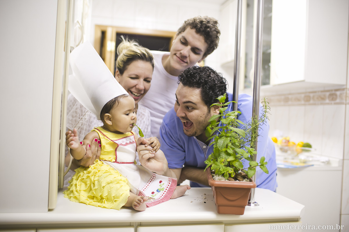 ensaio fotográfico família 
fotografia de família 
ensaio fotográfico bebê em casa 
fotografia de família casa 