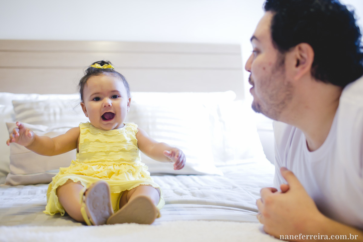 ensaio fotográfico família 
fotografia de família 
ensaio fotográfico bebê em casa 
fotografia de família casa 