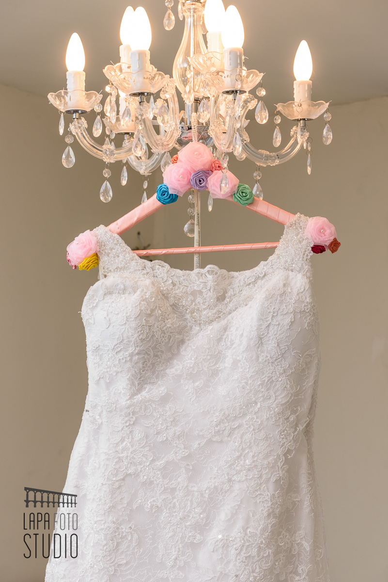 Vestido da noiva do brilho das noivas