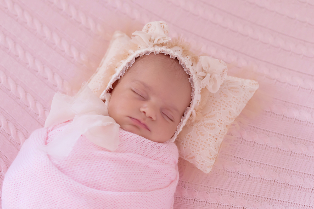 Fotografias de recém nascidos da Amara de 12 dias em Pará de Minas