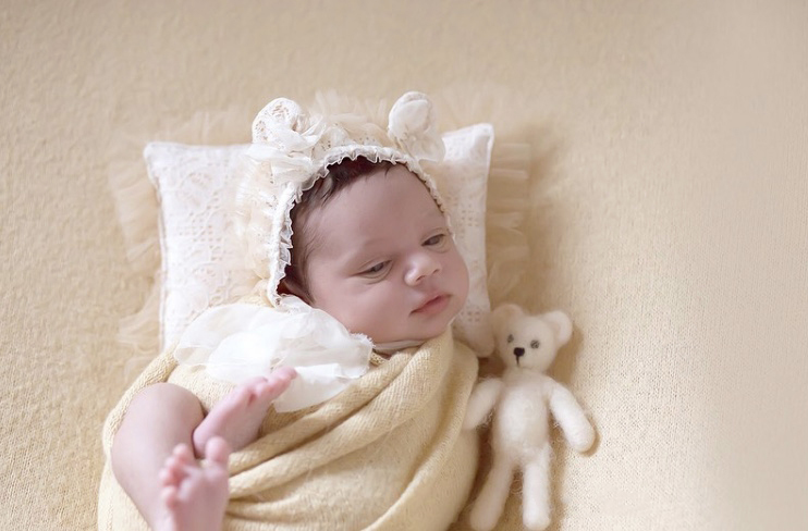 Fotografia de newborn da Antonella de 12 dias, em Pará de Minas