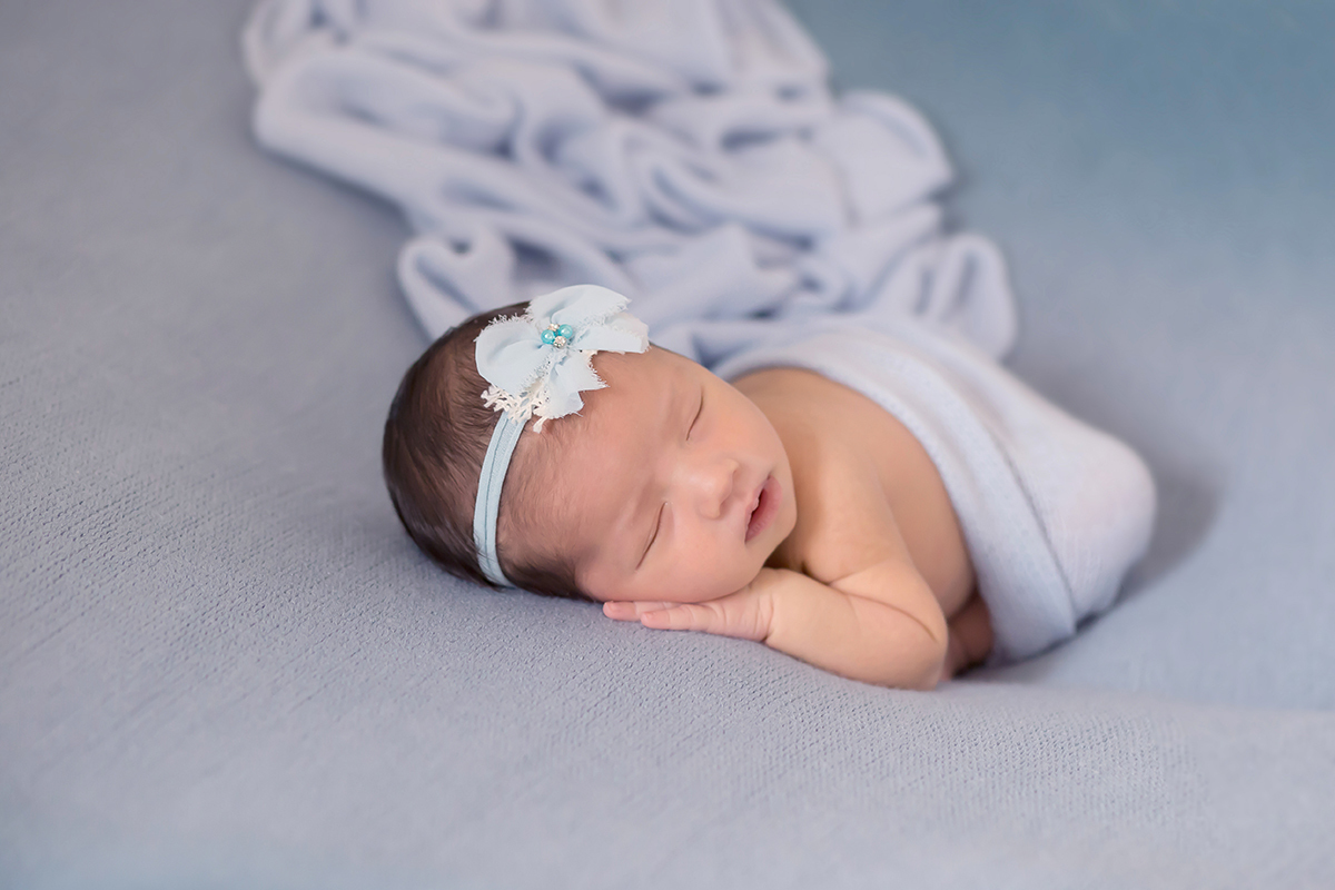 Fotos de recém nascidos da Liz de 8 das. Ensaio na cidade de Para de Minas 