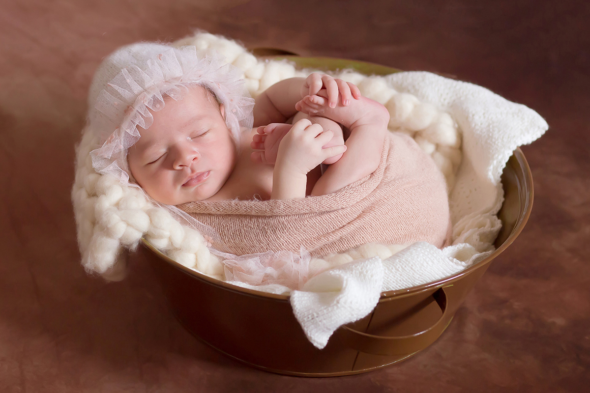 Giovanna em seu ensaio de Newborn, realizado na cidade de Para de Minas