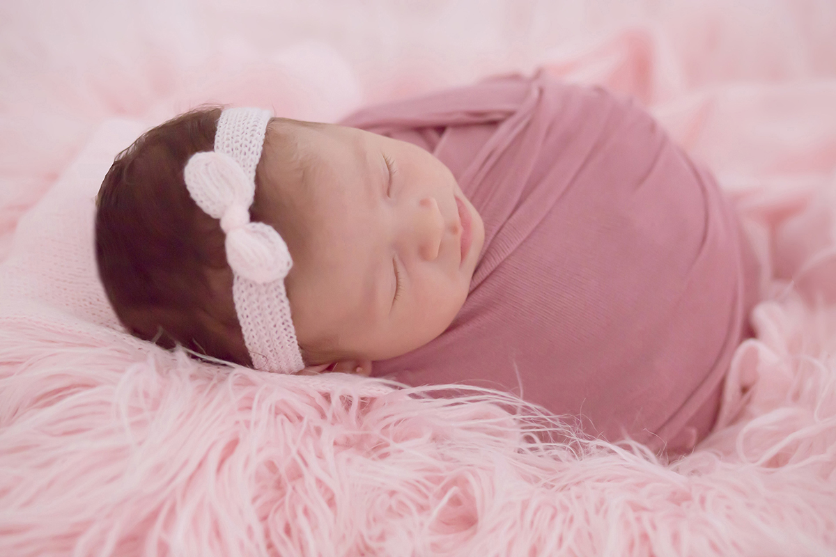 Giovanna de 11 dias em suas fotos de recem nascidos em Pará de Minas