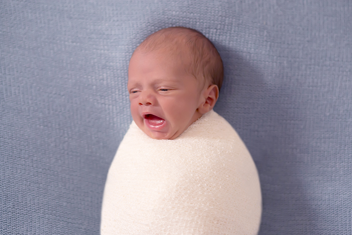 Newborn dovi  de 11 dias. Ensaio newborn realizado em Para de Minas