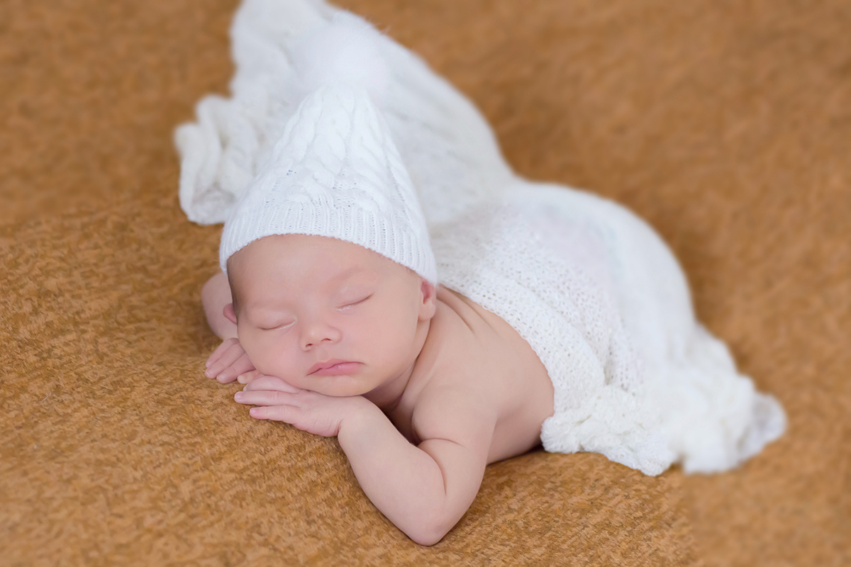 Fotografia de recém nascido. Lucca de 18 dias em Para de Minas