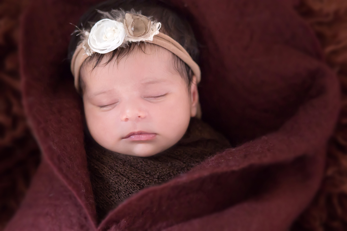 Pose no puff. Ensaio de newborn da Sara