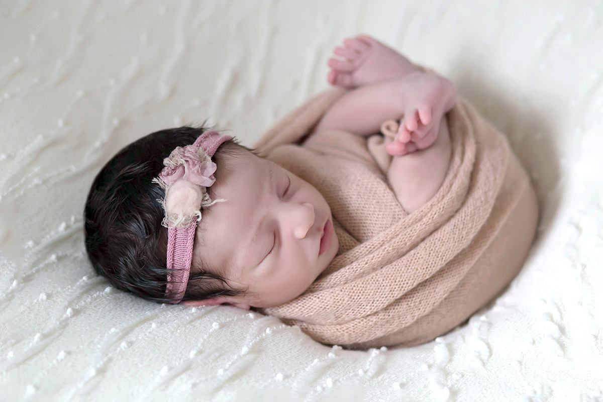 Primeiro ensaio fotográfico da Alice de 13 dias