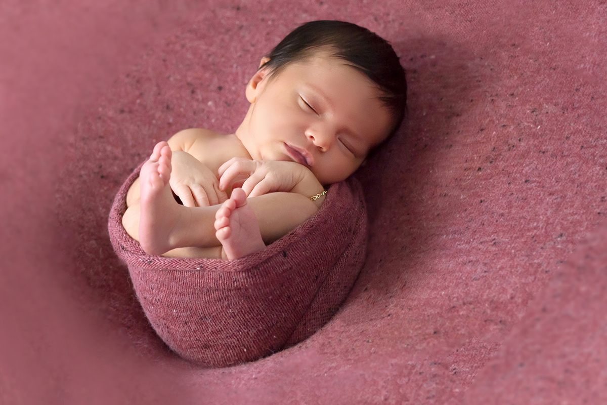 Maria Elisa em suas fotos de recém nascido em Pará de Minas